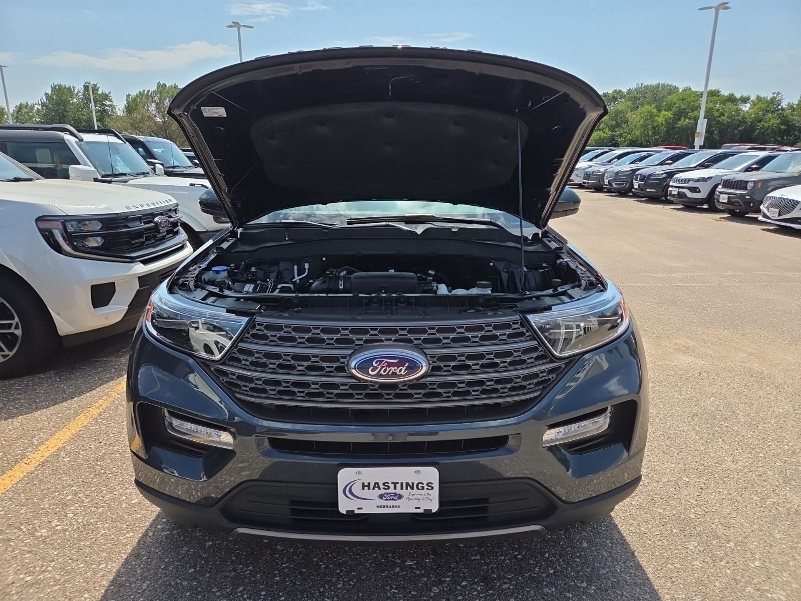 Certified 2024 Ford Explorer XLT w/ Equipment Group 202A AWD/4WD image 17