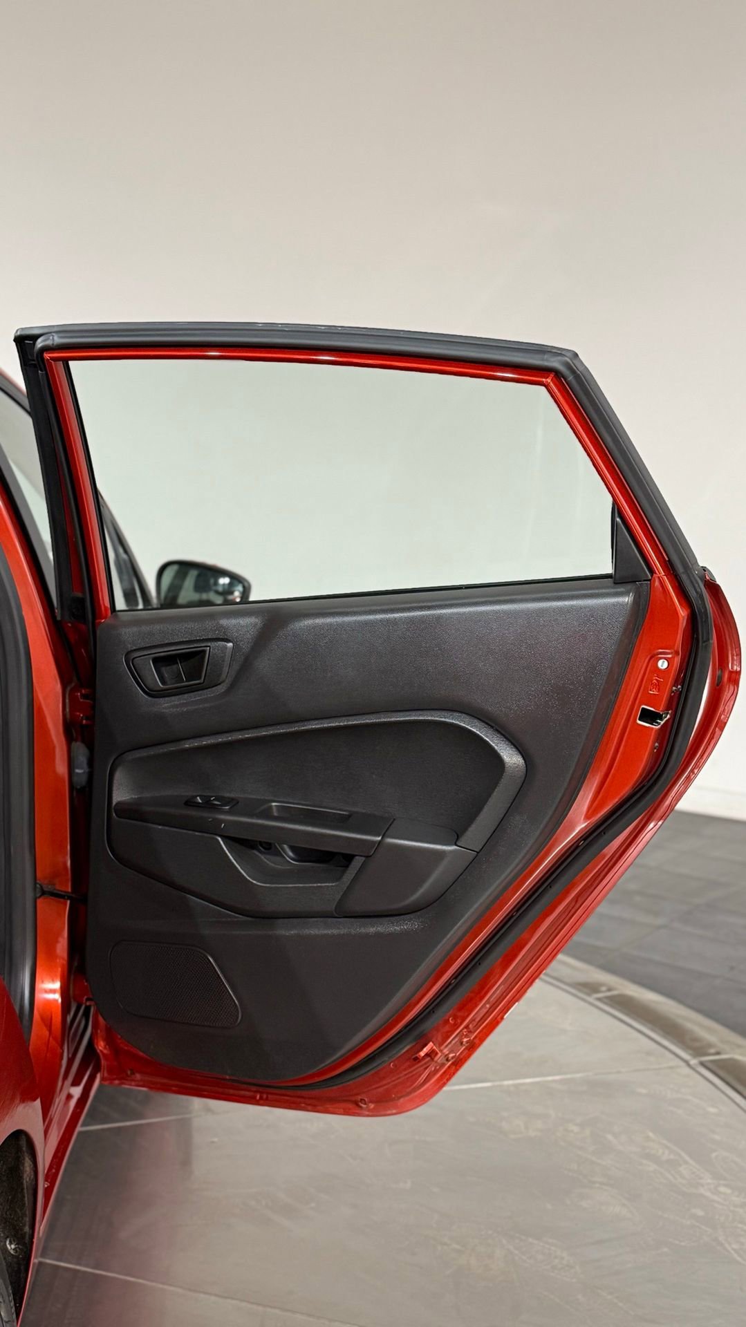 Used 2018 Ford Fiesta SE image 53