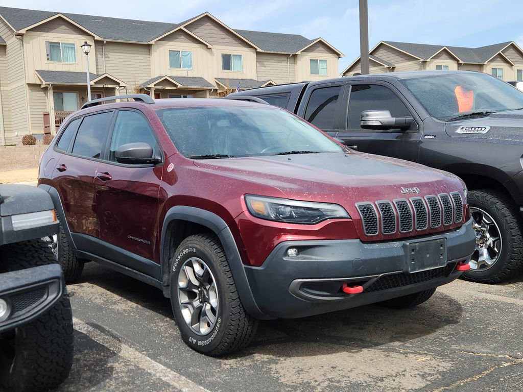 Used 2019 Jeep Cherokee Trailhawk w/ Cold Weather Group AWD/4WD image 1