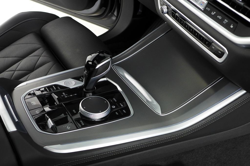 Certified 2023 BMW X5 xDrive45e w/ Parking Assistance Package AWD/4WD image 15