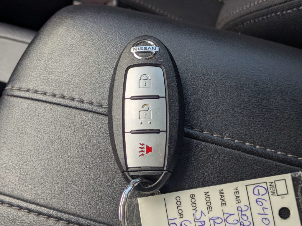 Used 2020 Nissan Rogue Sport SV FWD image 31