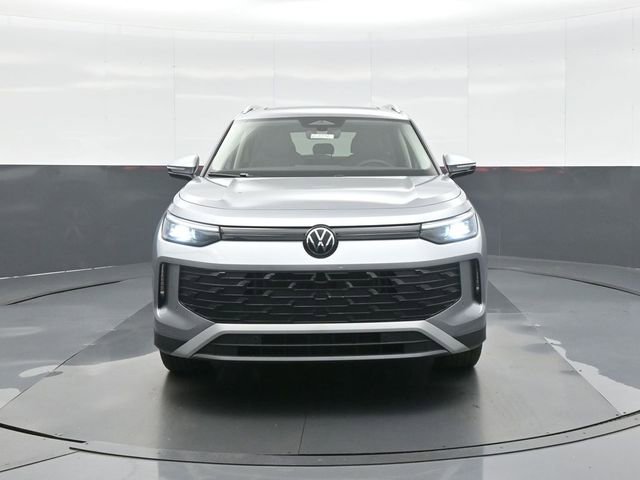 New 2026 Volkswagen Tiguan SE image 2