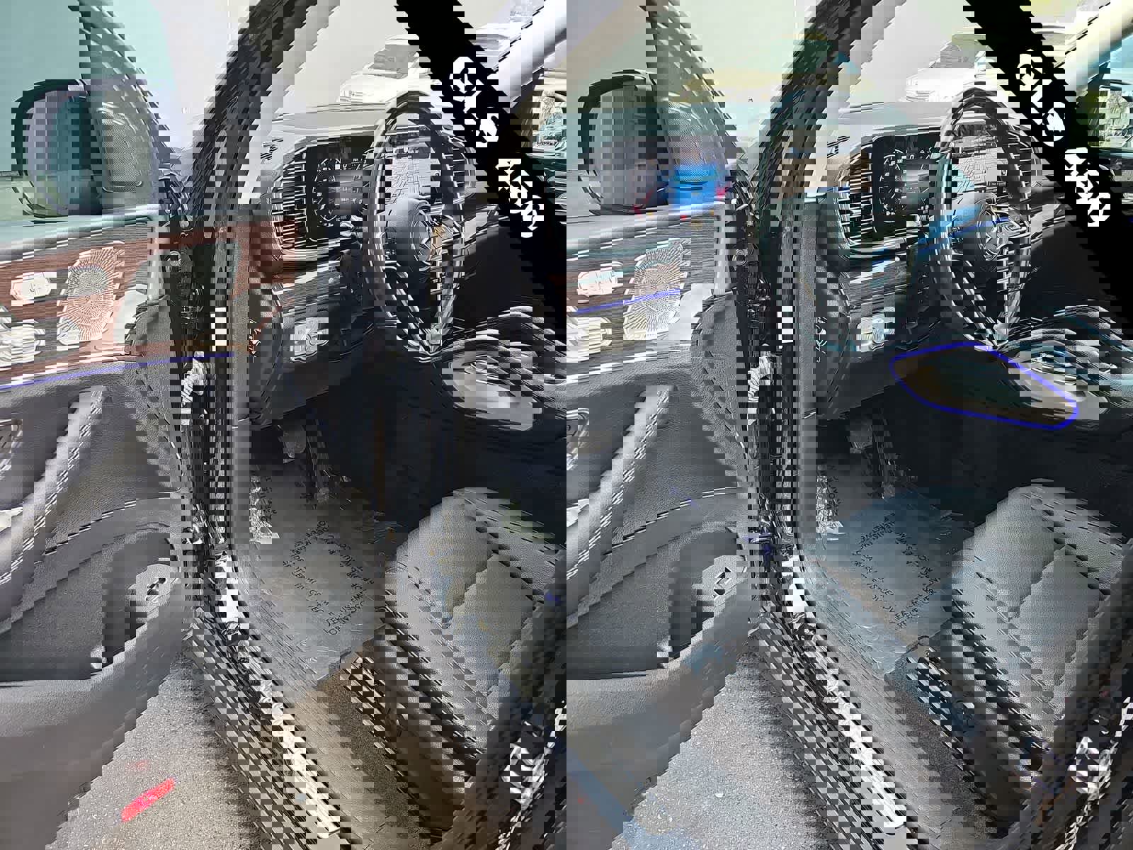 Used 2024 Mercedes-Benz GLS 450 4MATIC image 10