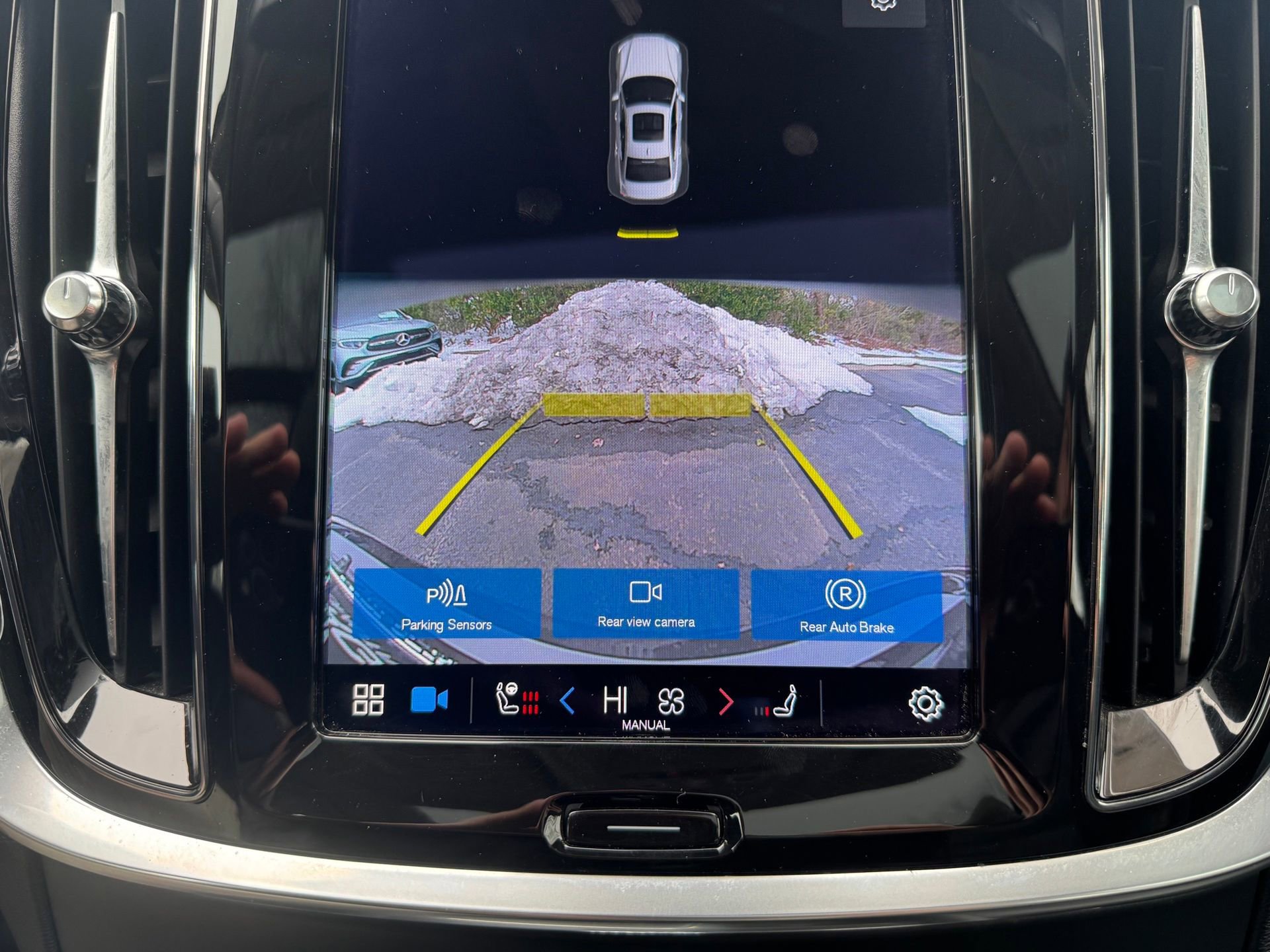 Used 2023 Volvo S60 B5 Core w/ Climate Package image 13