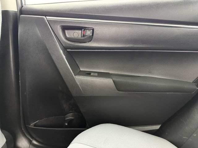 Used 2015 Toyota Corolla L FWD image 33