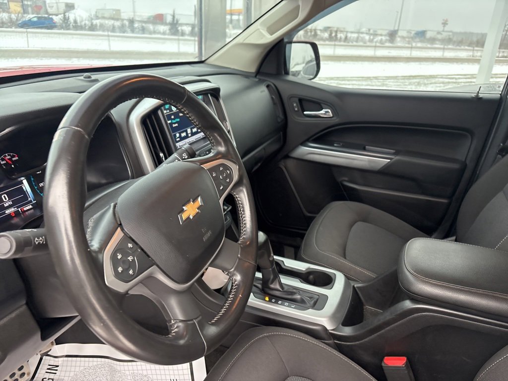 Used 2018 Chevrolet Colorado LT w/ LT Convenience Package image 12