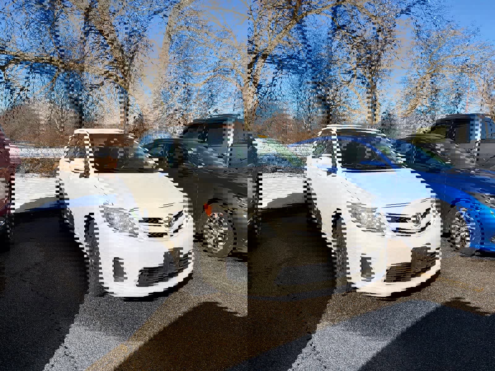 Used 2011 Toyota Corolla LE image 2