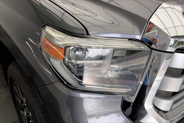 Used 2018 Toyota Tundra Limited w/ Limited Premium Package AWD/4WD image 29