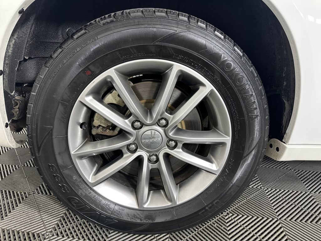 Used 2016 Dodge Grand Caravan SE FWD image 14