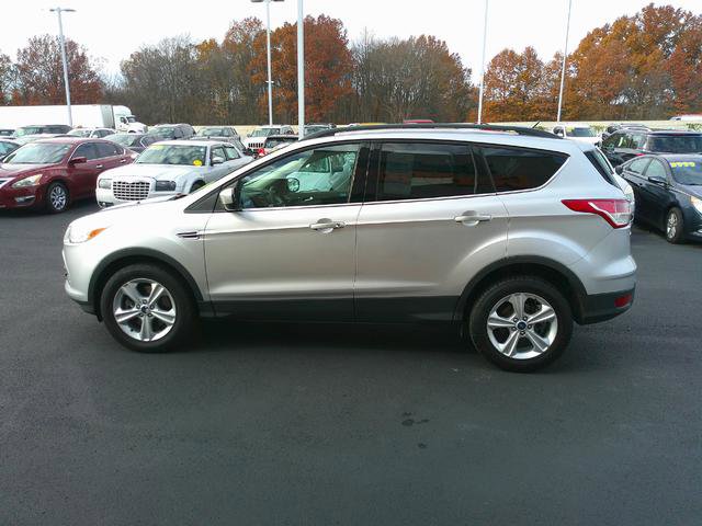 Used 2014 Ford Escape SE w/ Equipment Group 201A image 3