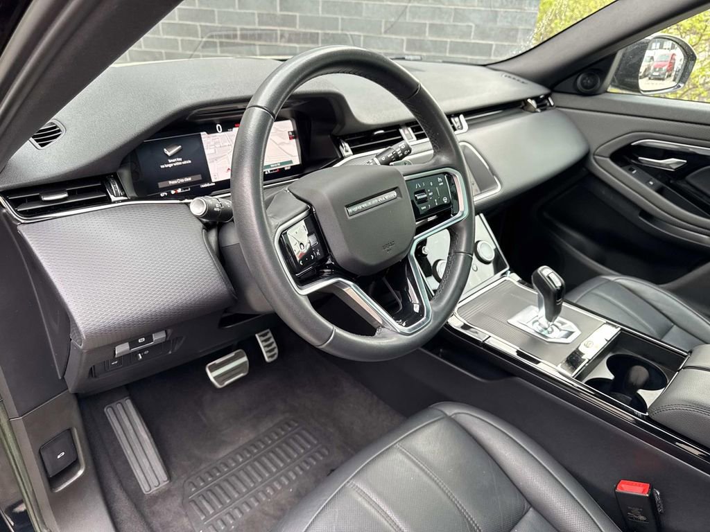 Used 2023 Land Rover Range Rover Evoque R-Dynamic S image 21