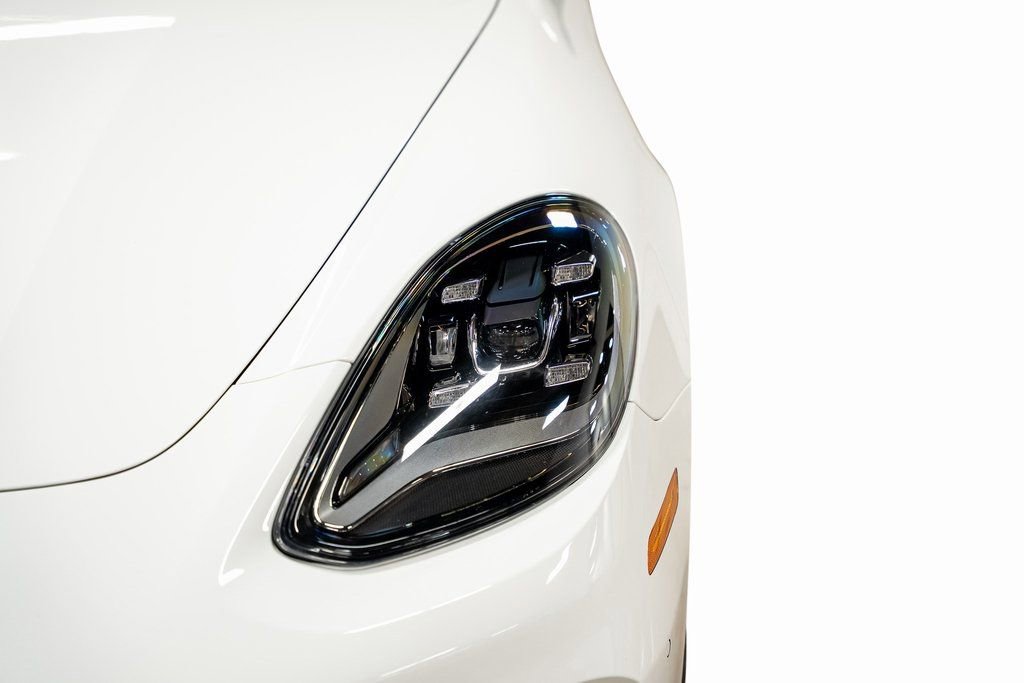 Used 2023 Porsche Panamera Platinum Edition image 9