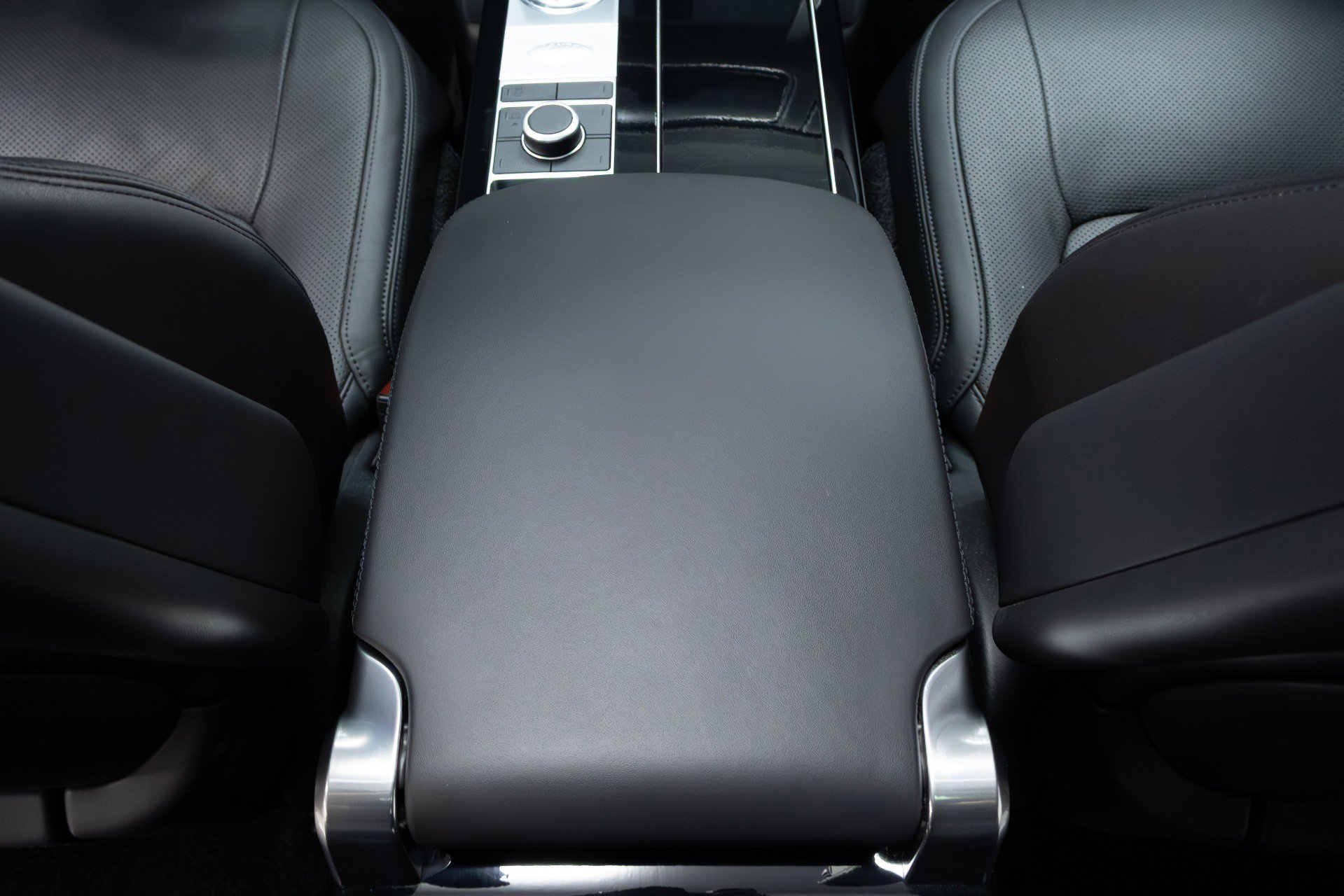 Used 2021 Land Rover Range Rover Westminster Edition image 33