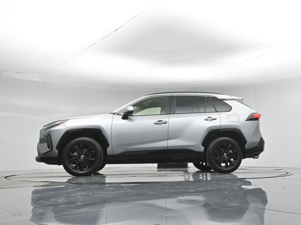 Used 2025 Toyota RAV4 SE AWD/4WD image 54