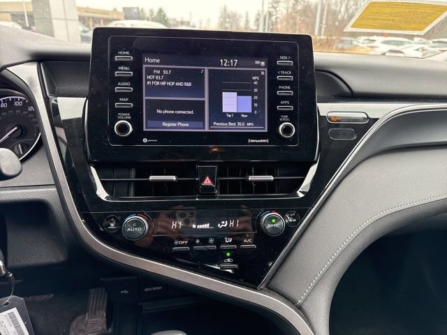 Used 2023 Toyota Camry SE image 15