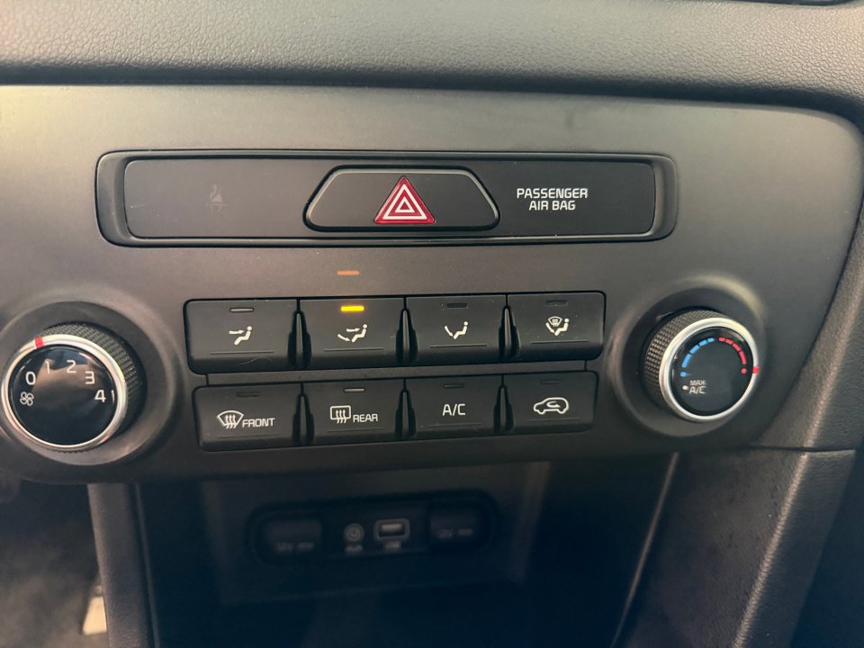 Used 2017 Kia Sportage LX AWD/4WD image 22