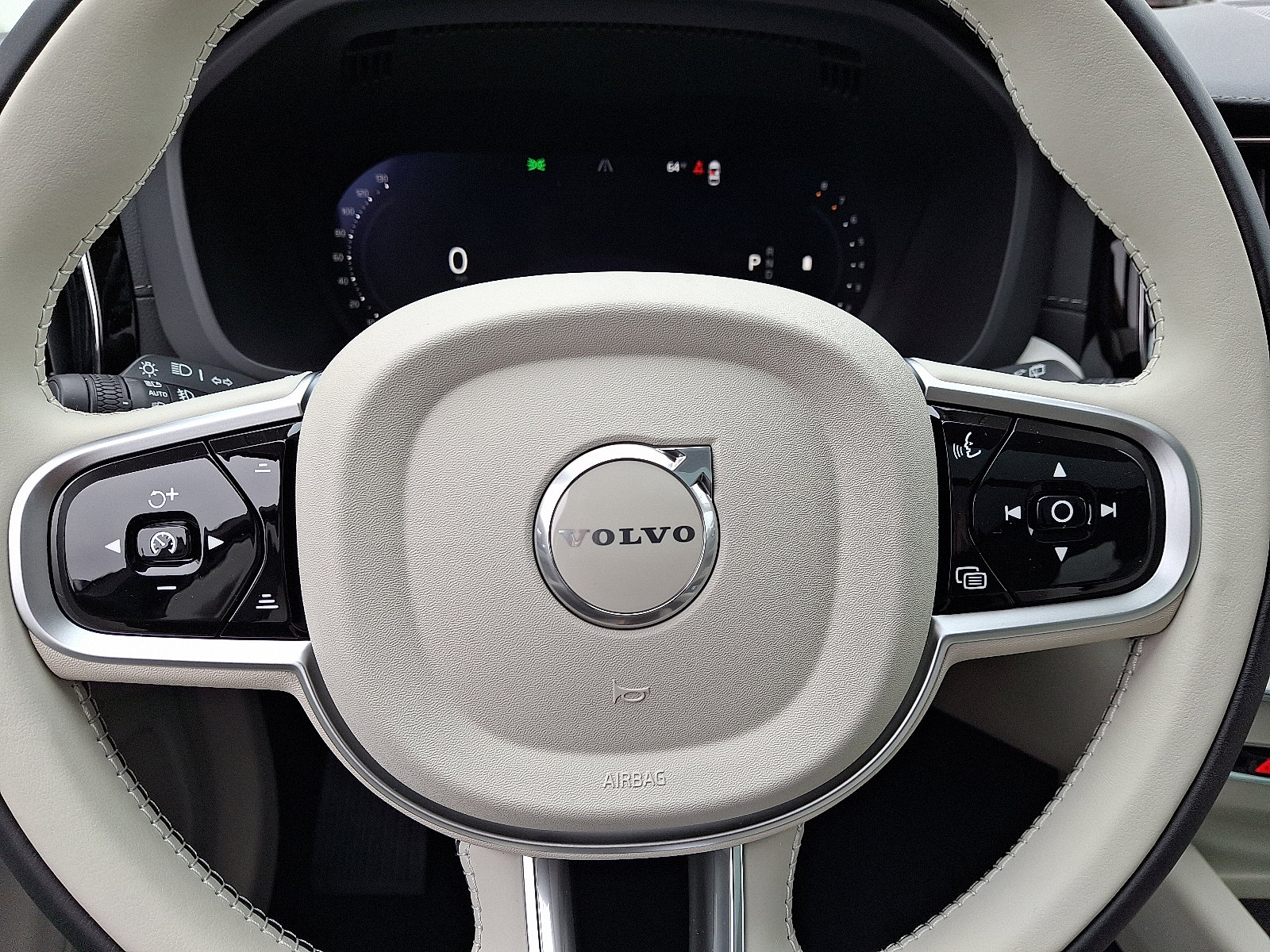 New 2026 Volvo XC60 B5 Ultra w/ Protection Package Premier image 12