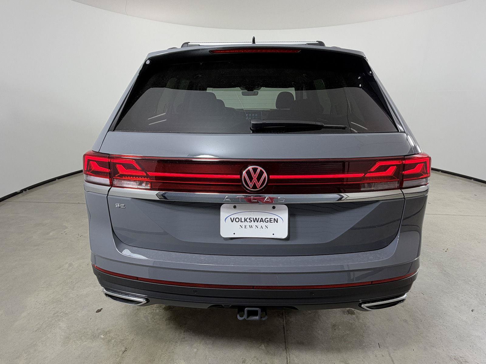 New 2026 Volkswagen Atlas SE FWD image 6