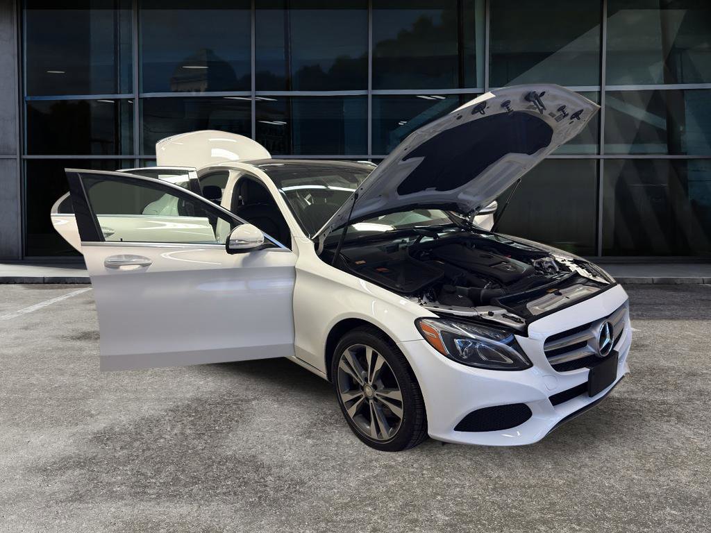 Used 2015 Mercedes-Benz C 300 4MATIC Sedan image 7