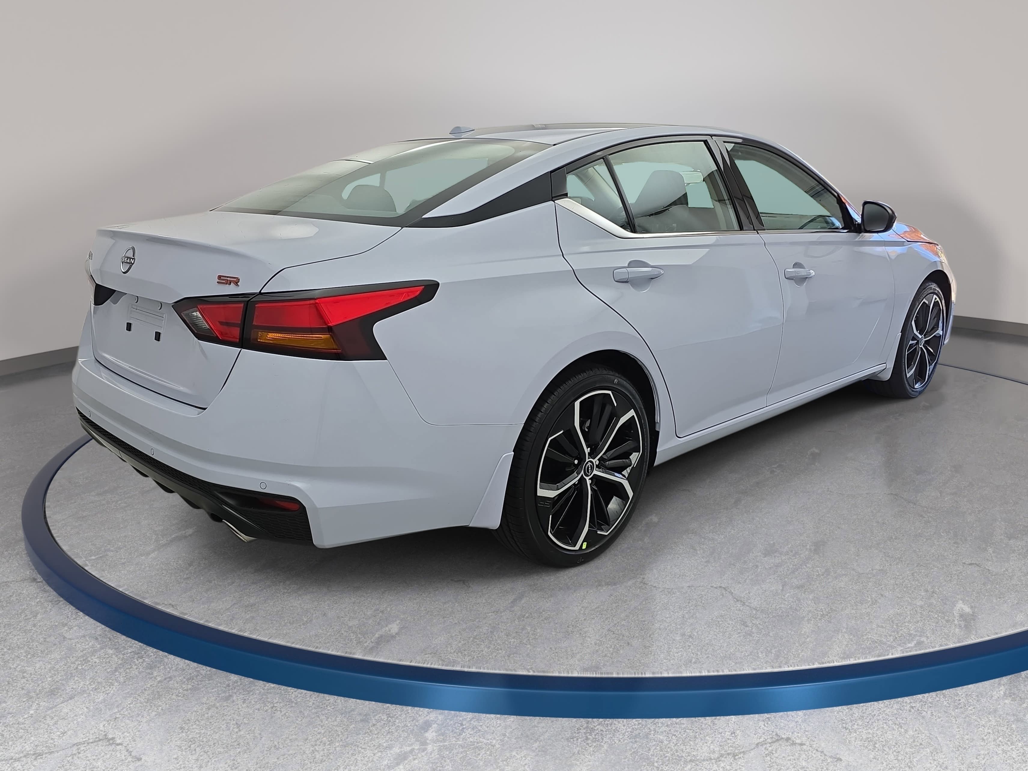 New 2025 Nissan Altima 2.5 SR w/ SR Premium Package FWD image 5