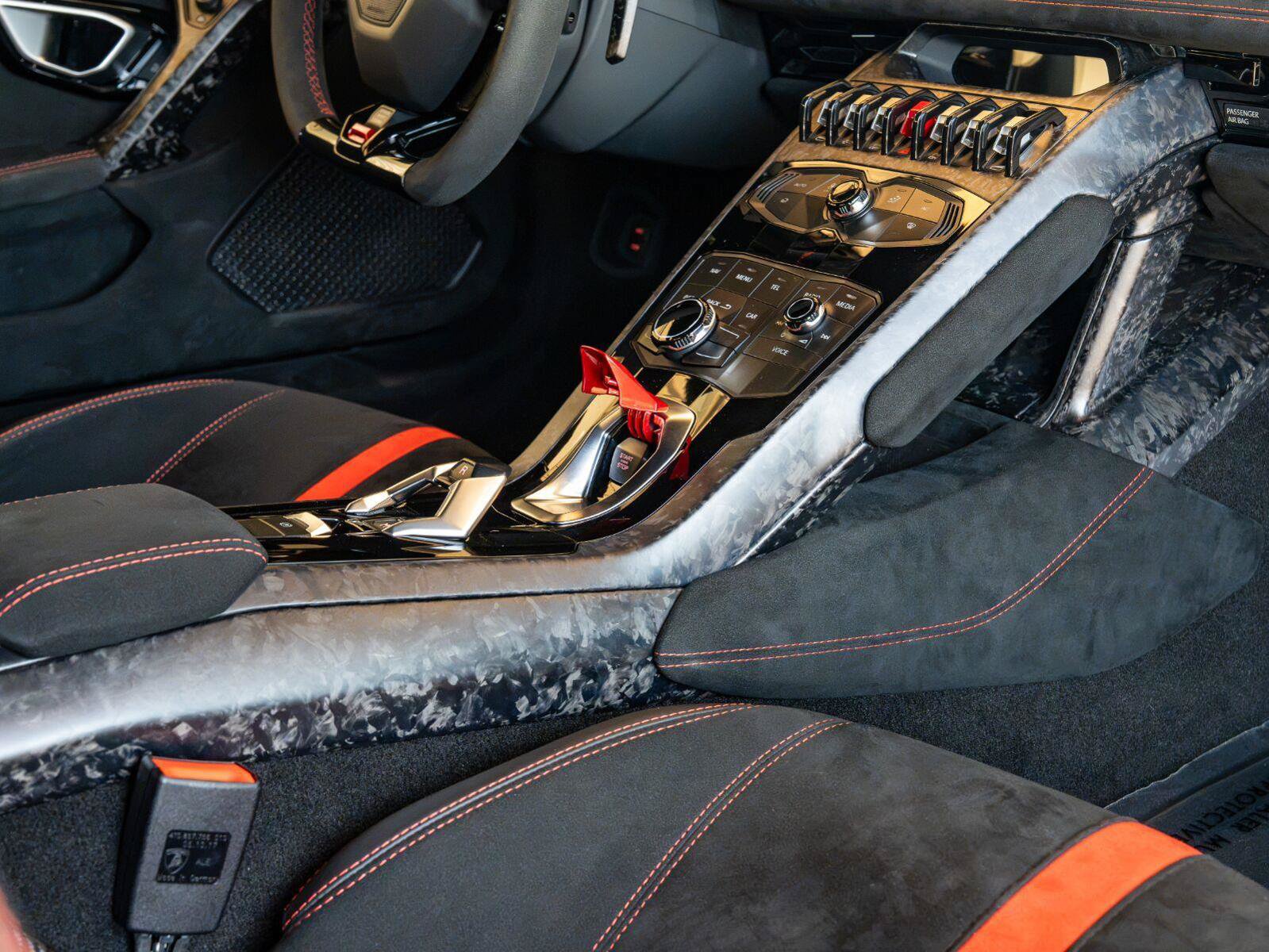 Used 2018 Lamborghini Huracan Performante AWD/4WD image 77