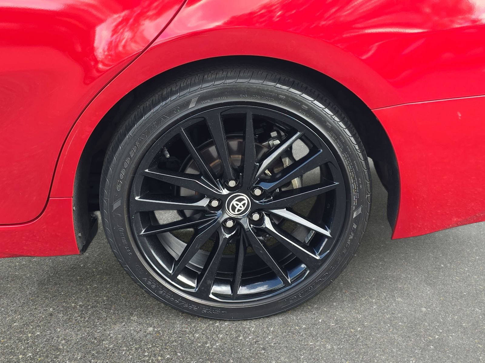 Used 2023 Toyota Camry XSE image 32