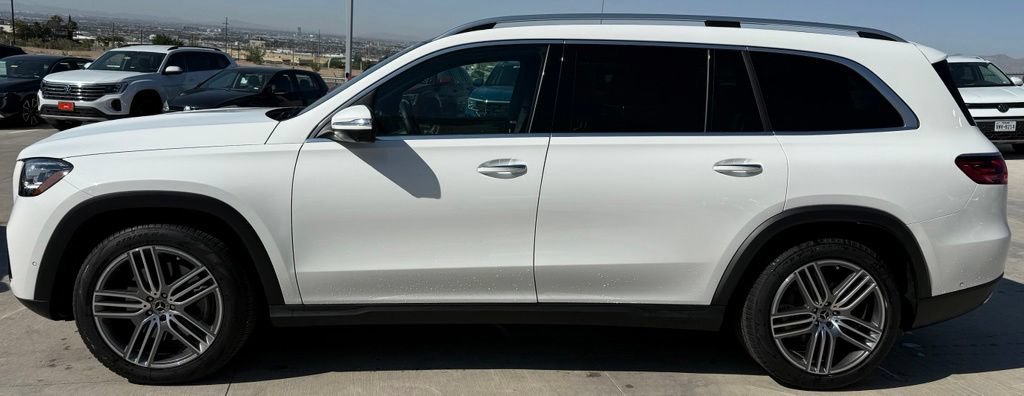 Used 2025 Mercedes-Benz GLS 450 4MATIC image 6