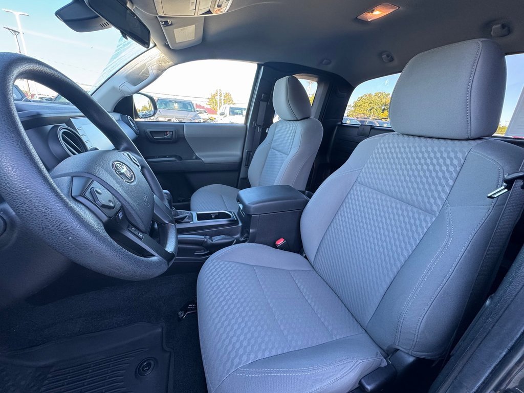 Used 2022 Toyota Tacoma SR image 8