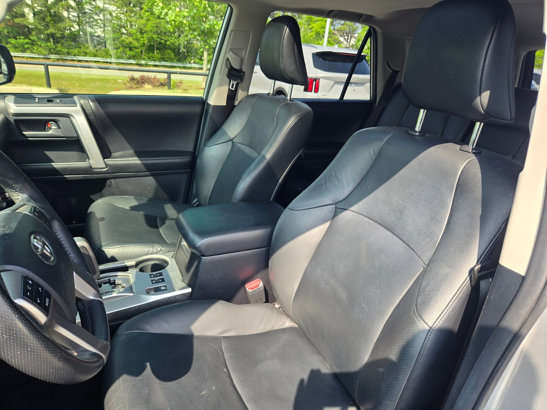 Used 2013 Toyota 4Runner Limited AWD/4WD image 22