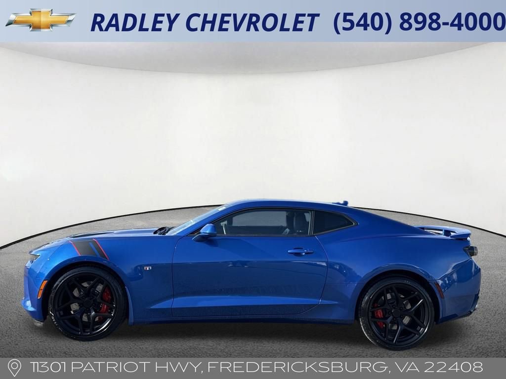 Used 2016 Chevrolet Camaro SS image 2