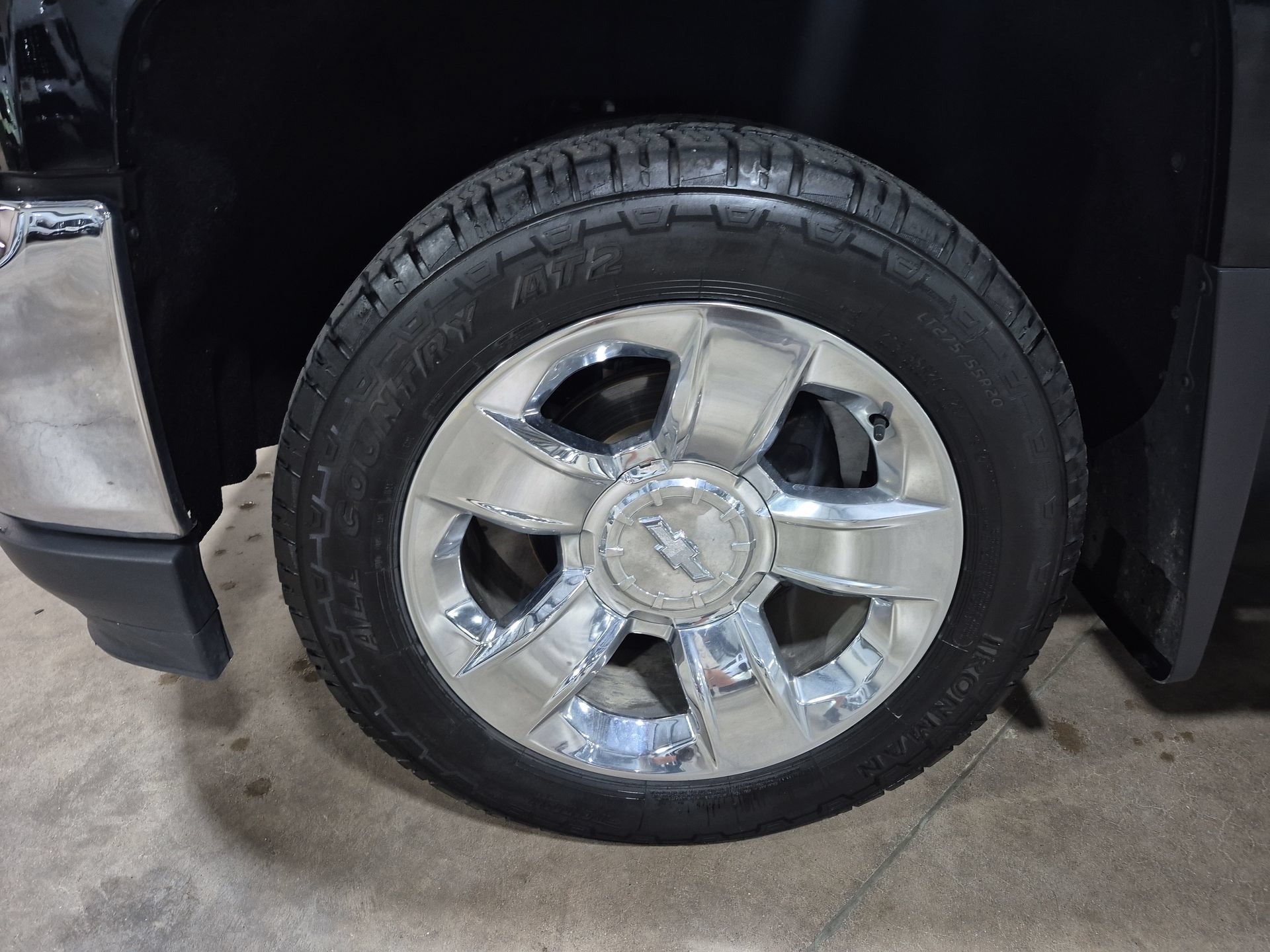 Certified 2017 Chevrolet Silverado 1500 LTZ w/ Sport Package AWD/4WD image 30