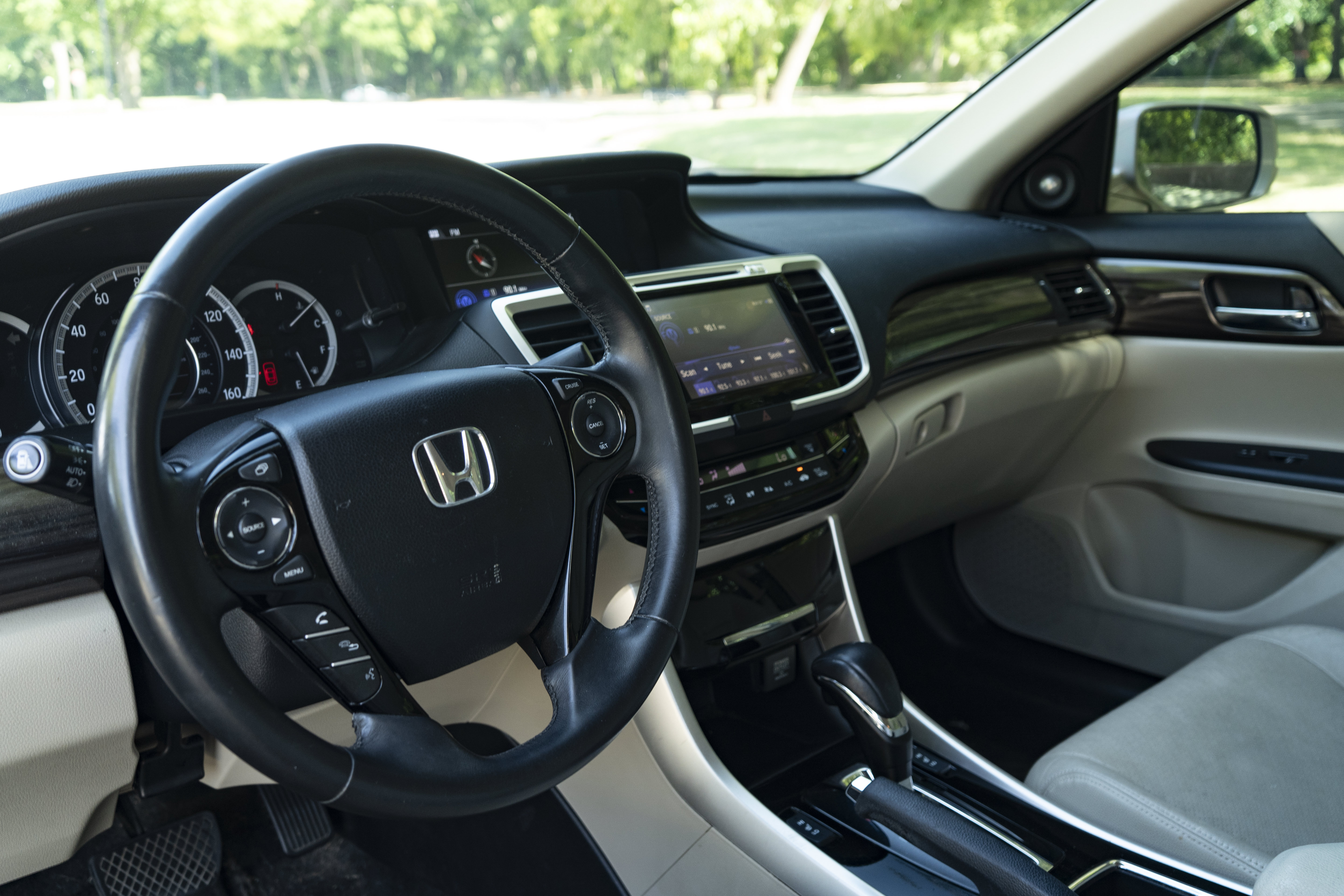 Used 2016 Honda Accord EX-L image 16