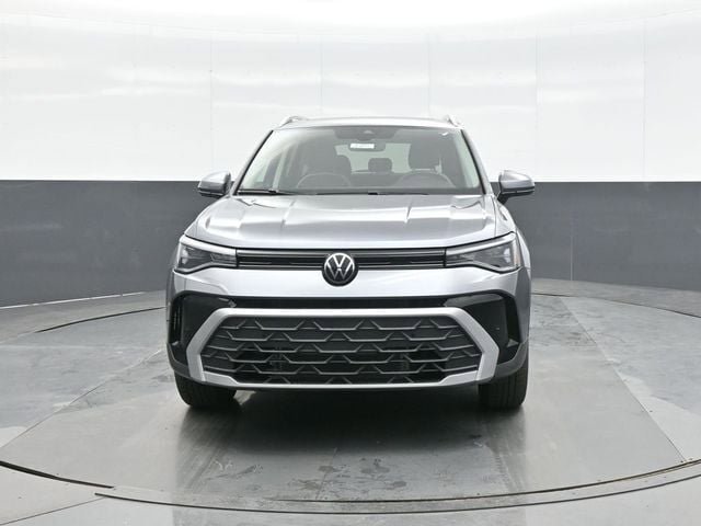 New 2026 Volkswagen Taos SE AWD/4WD image 2