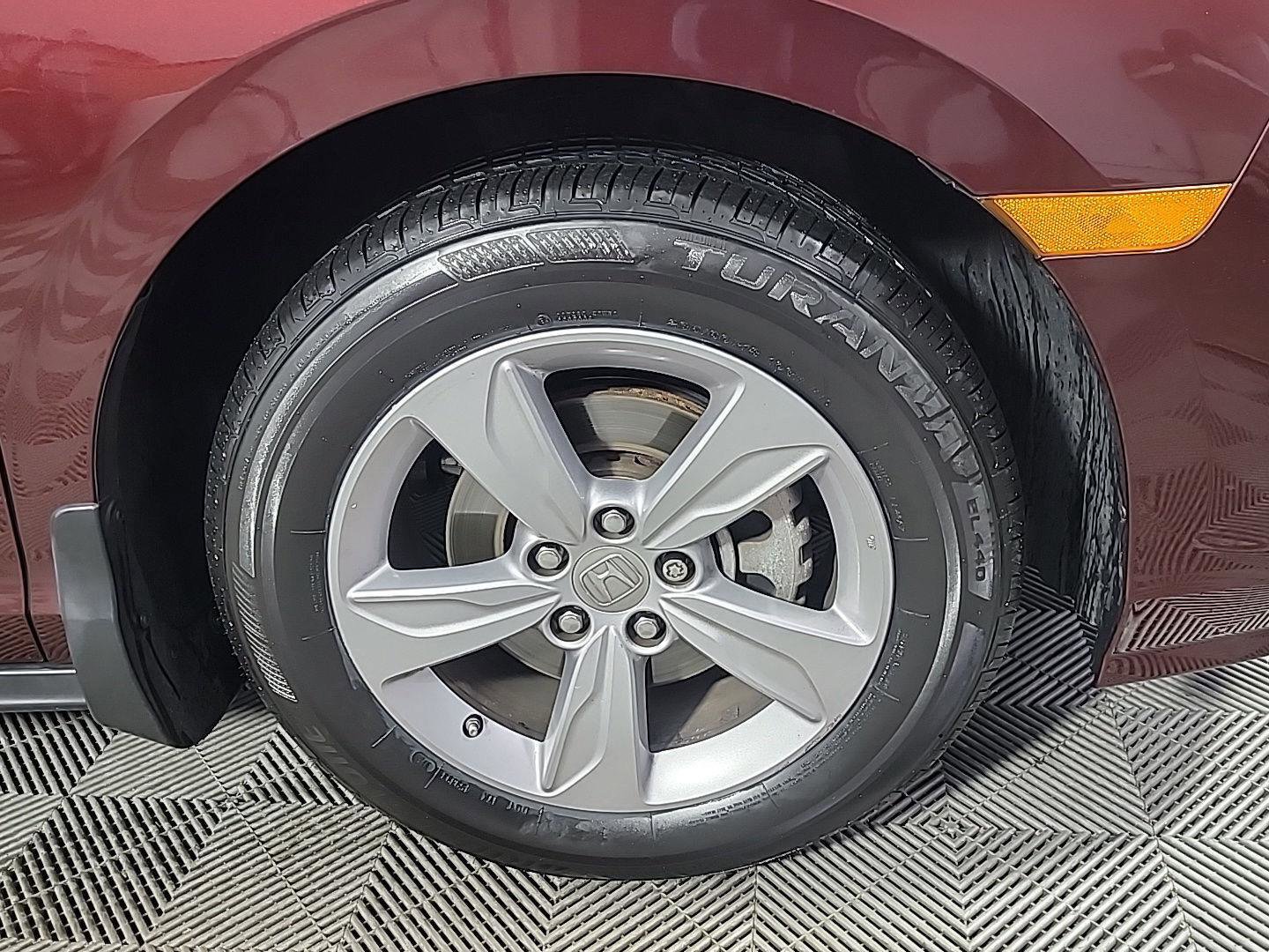 Certified 2018 Honda Odyssey EX-L image 3