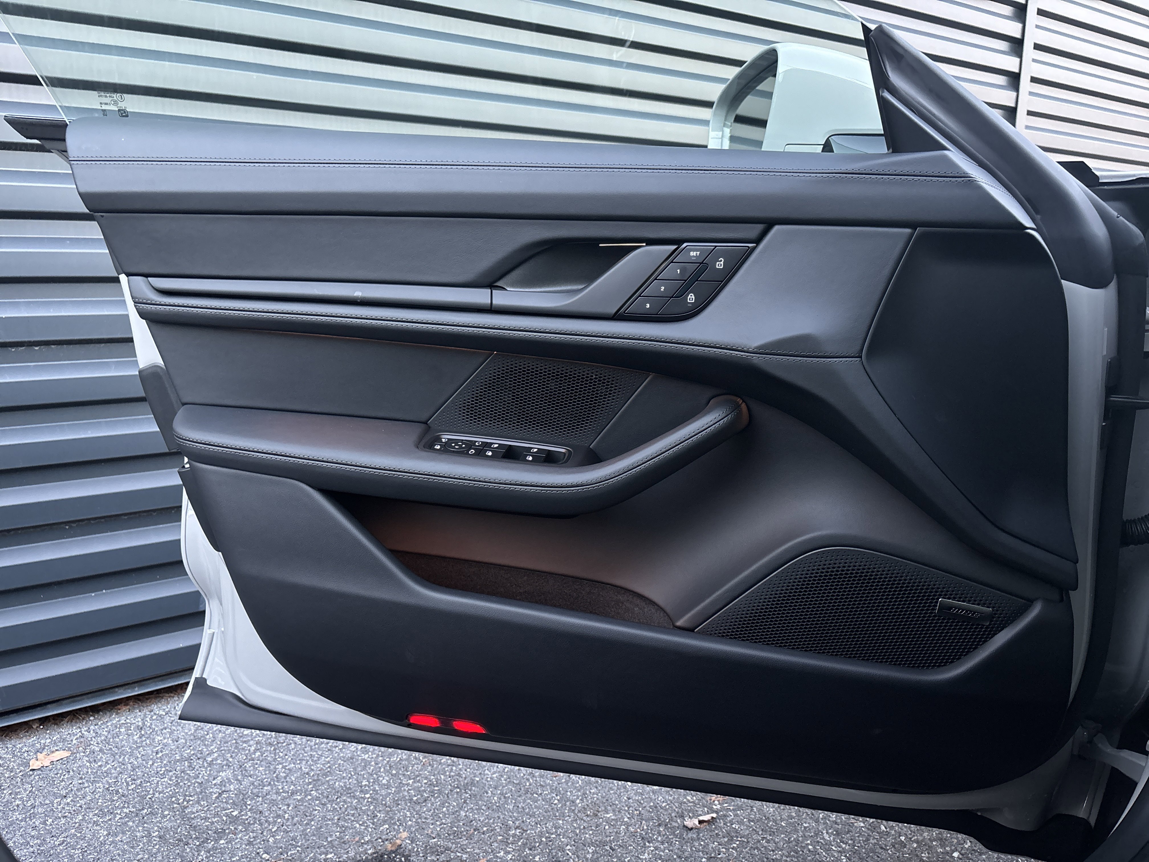 New 2026 Porsche Taycan GTS AWD/4WD image 17