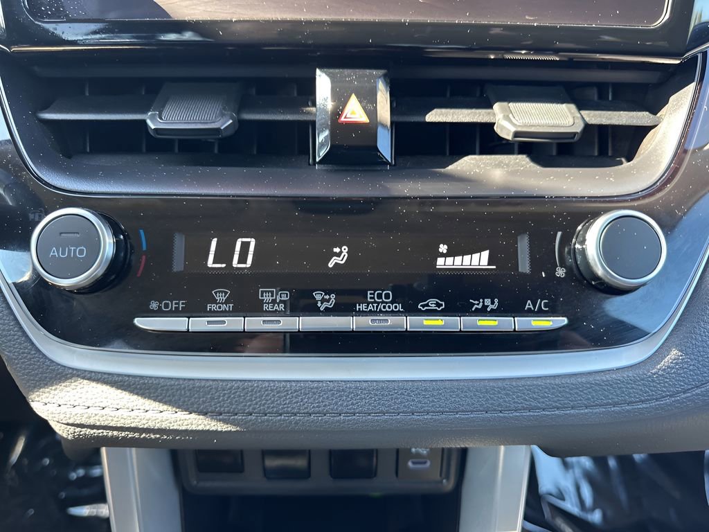 Used 2024 Toyota Corolla Cross LE image 17