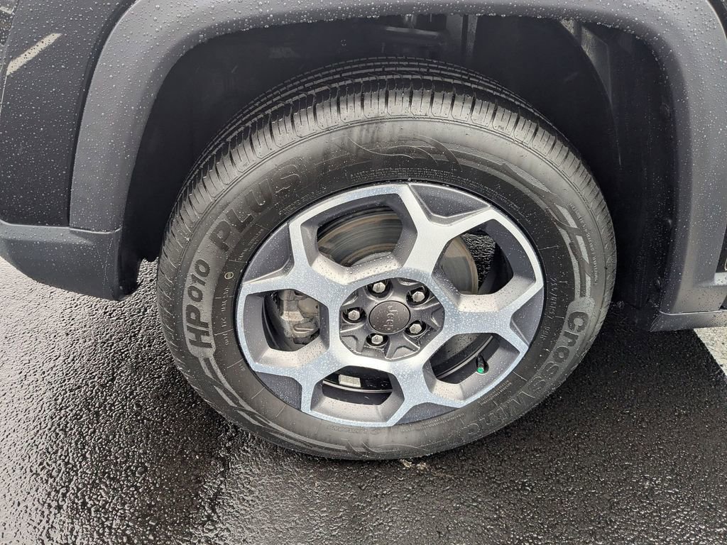 Used 2022 Jeep Compass Trailhawk w/ Trailhawk Elite Group image 28