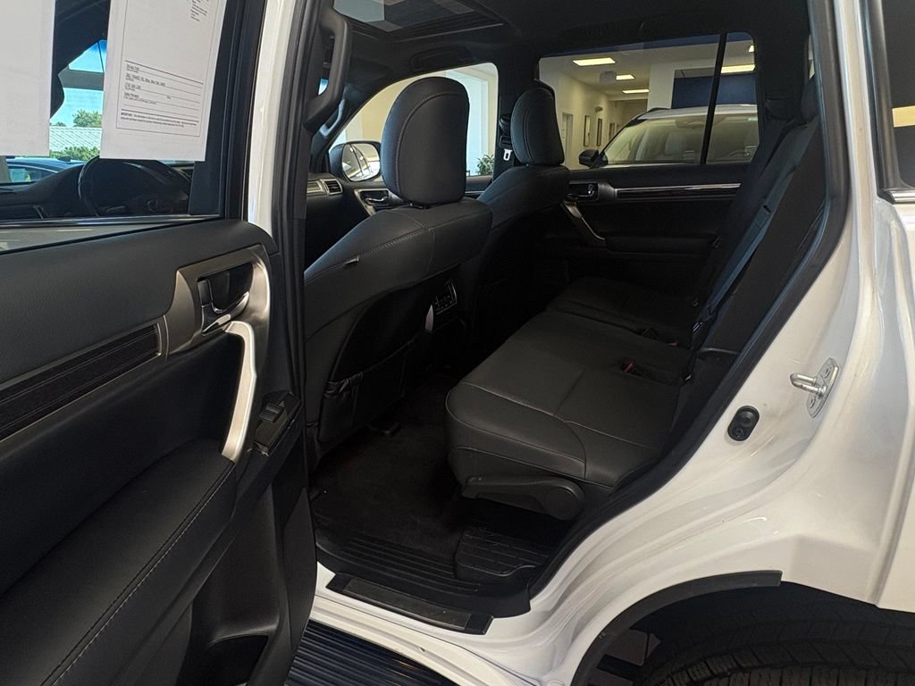 Used 2021 Lexus GX 460 Premium w/ Premium Package AWD/4WD image 42