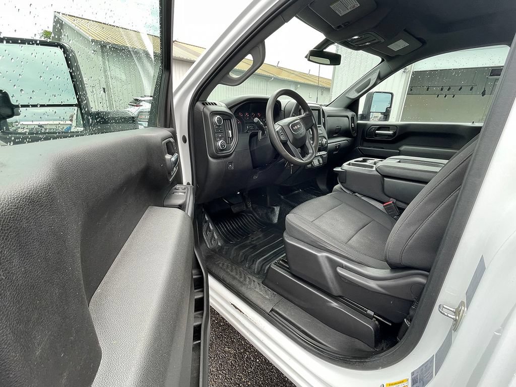 Used 2023 GMC Sierra 3500 Pro w/ Convenience Package AWD/4WD image 16