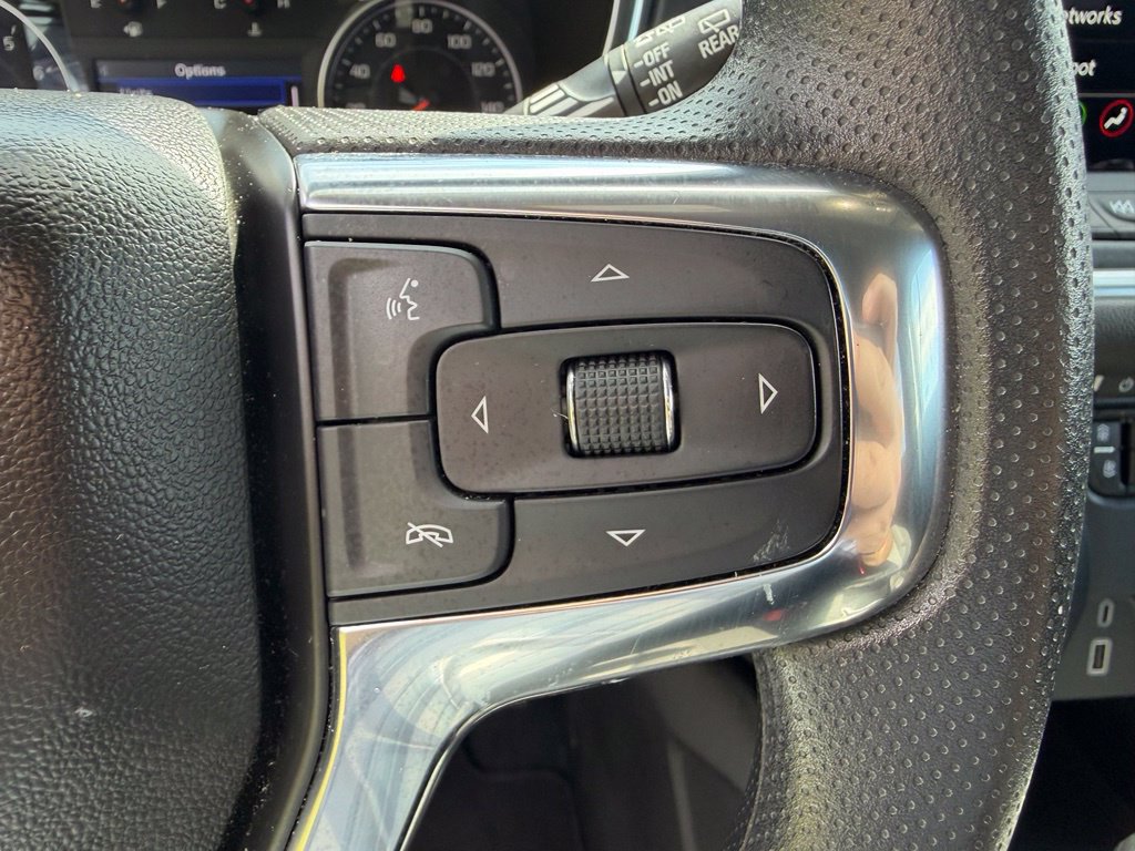 Used 2025 Chevrolet Blazer LT AWD/4WD image 12