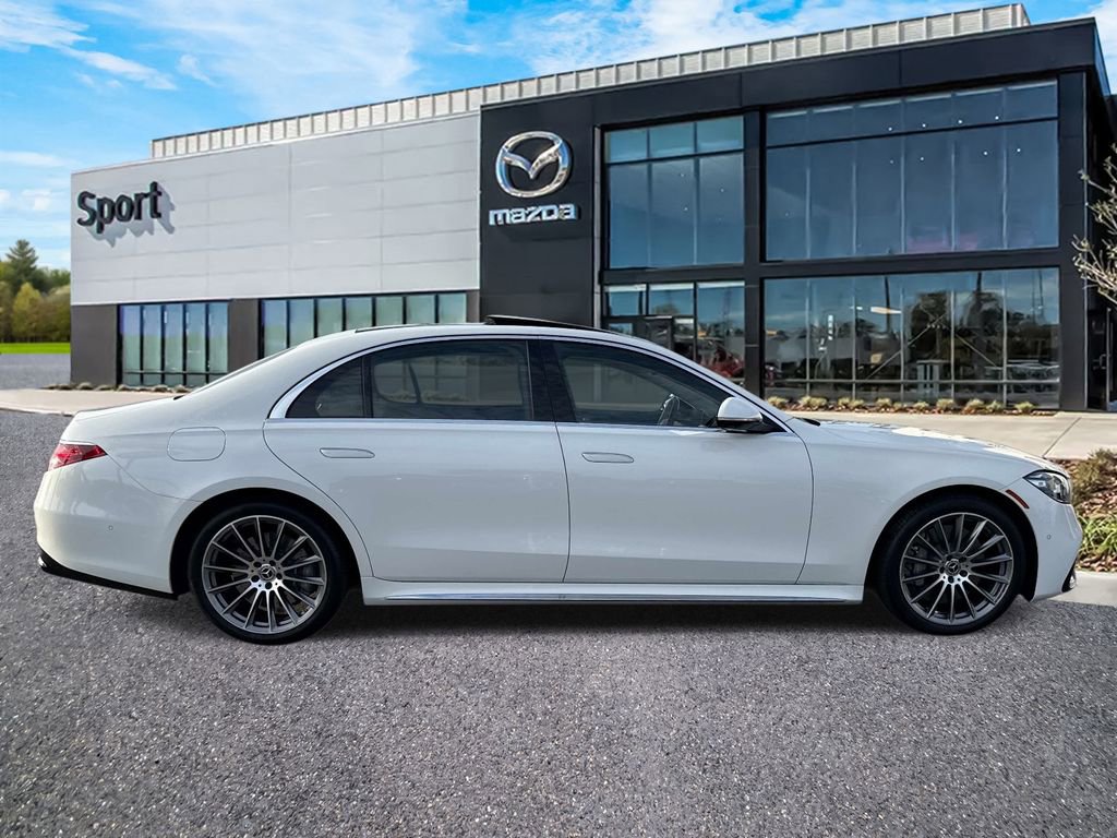 Used 2024 Mercedes-Benz S 580 4MATIC Sedan image 2