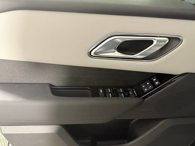New 2026 Land Rover Range Rover Velar Dynamic SE image 14