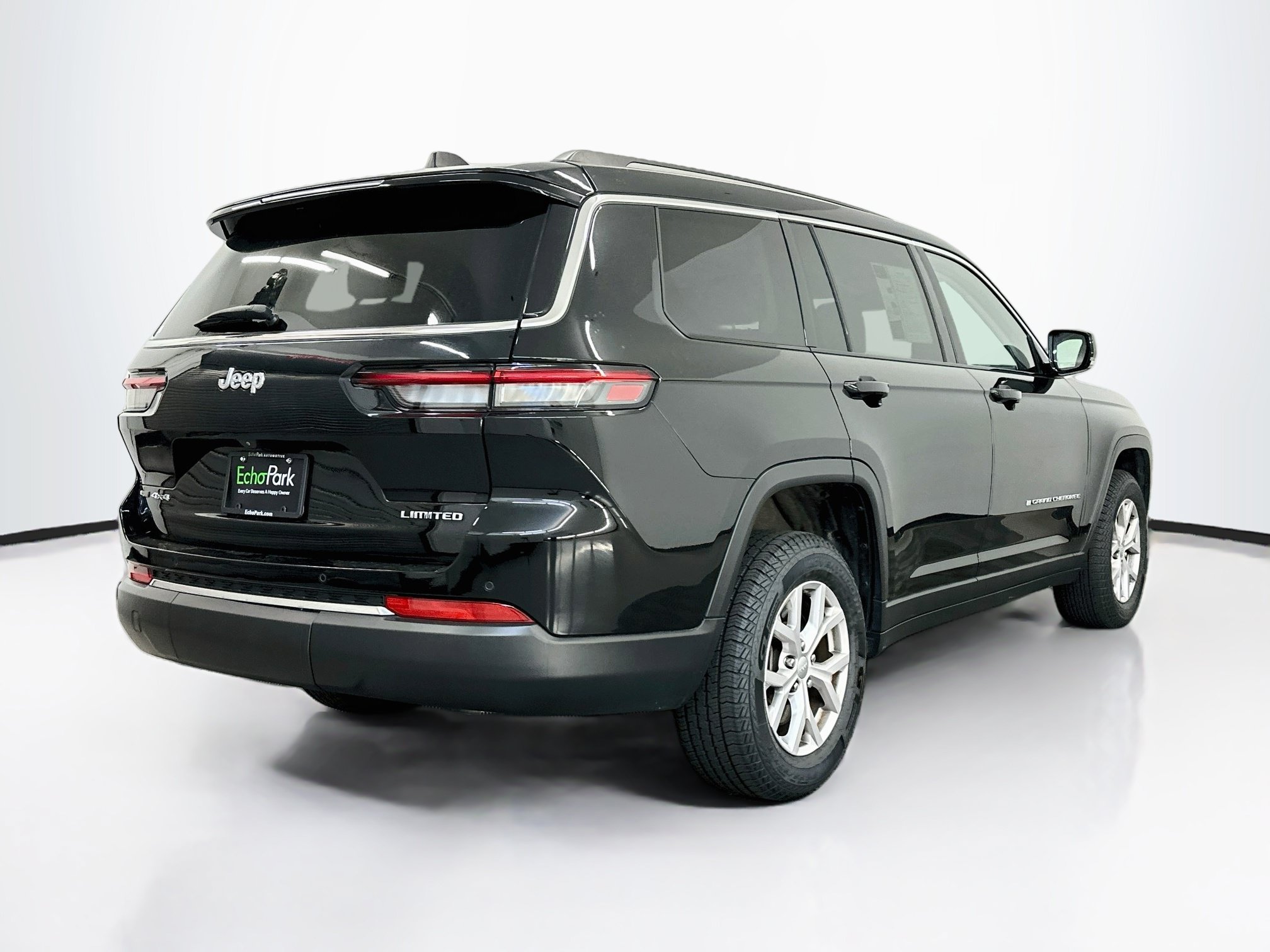 Used 2022 Jeep Grand Cherokee L Limited AWD/4WD image 9