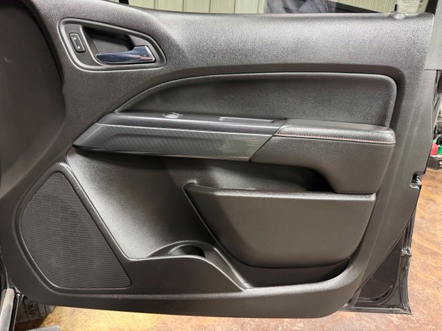 Used 2016 GMC Canyon SLE w/ All Terrain Package RWD image 23