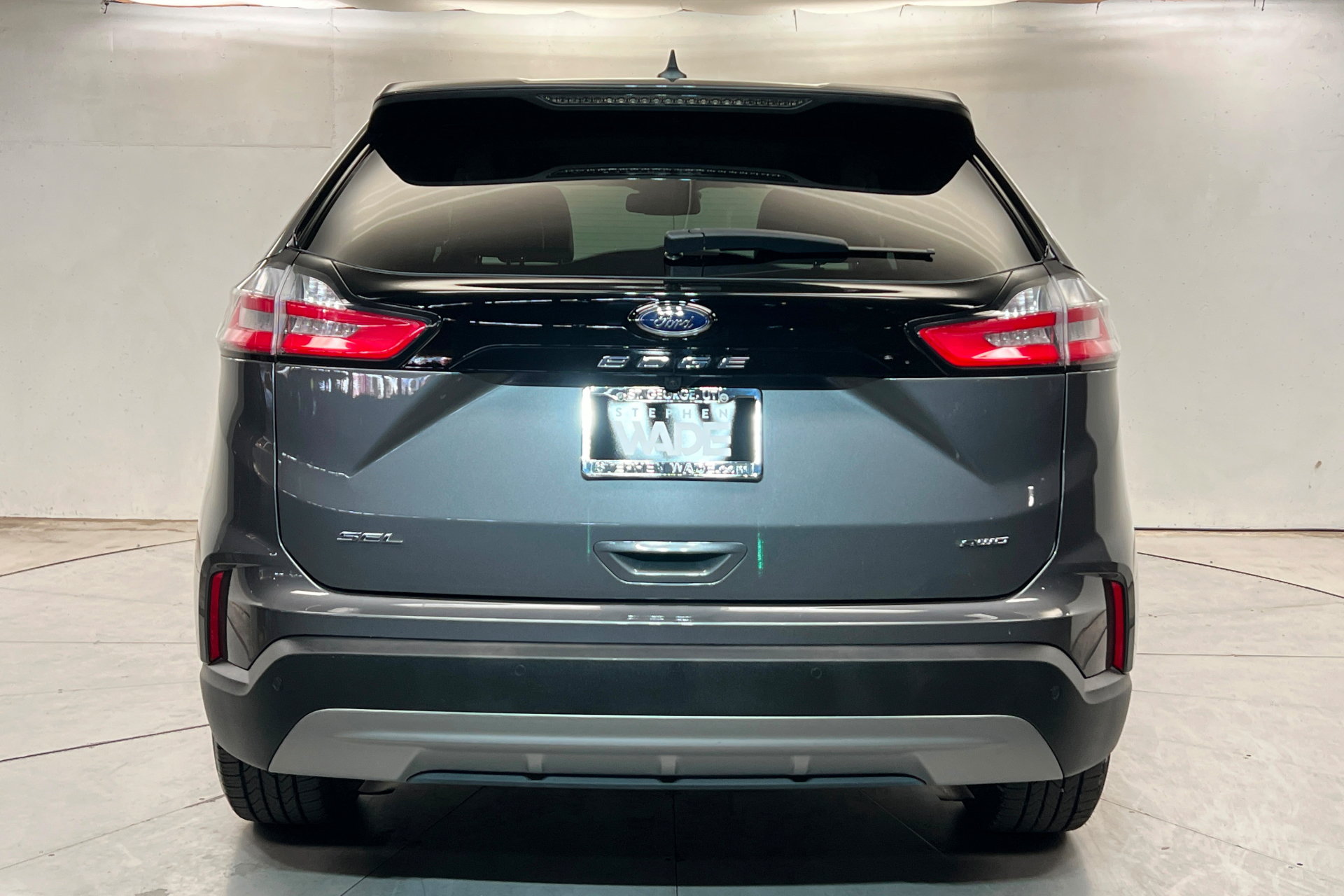 Used 2024 Ford Edge SEL w/ Convenience Package AWD/4WD image 5