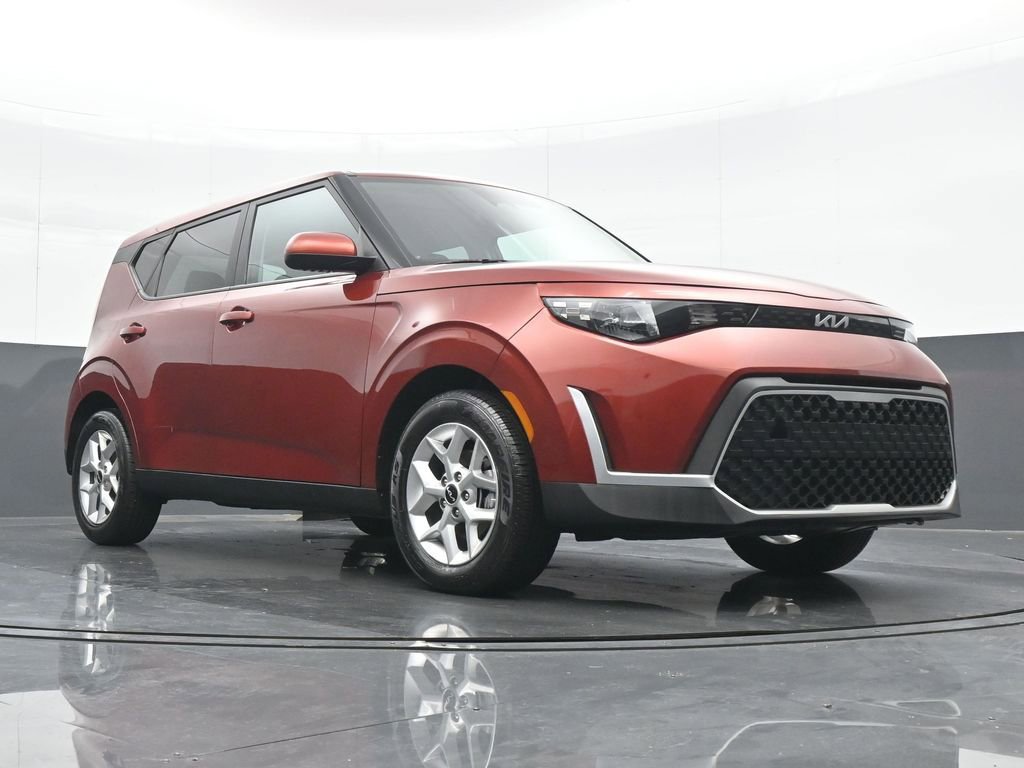 Used 2023 Kia Soul LX w/ Option Group 015 image 24