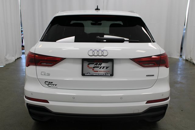 Used 2024 Audi Q3 2.0T Premium image 6