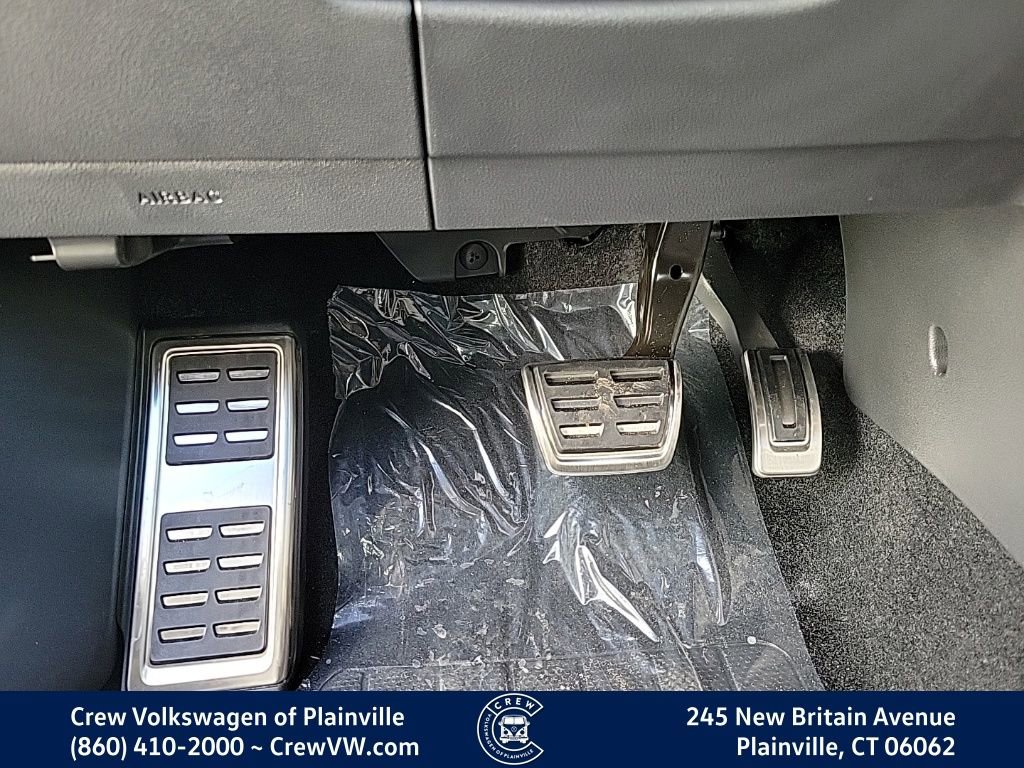 New 2026 Volkswagen Tiguan SE R-Line image 39