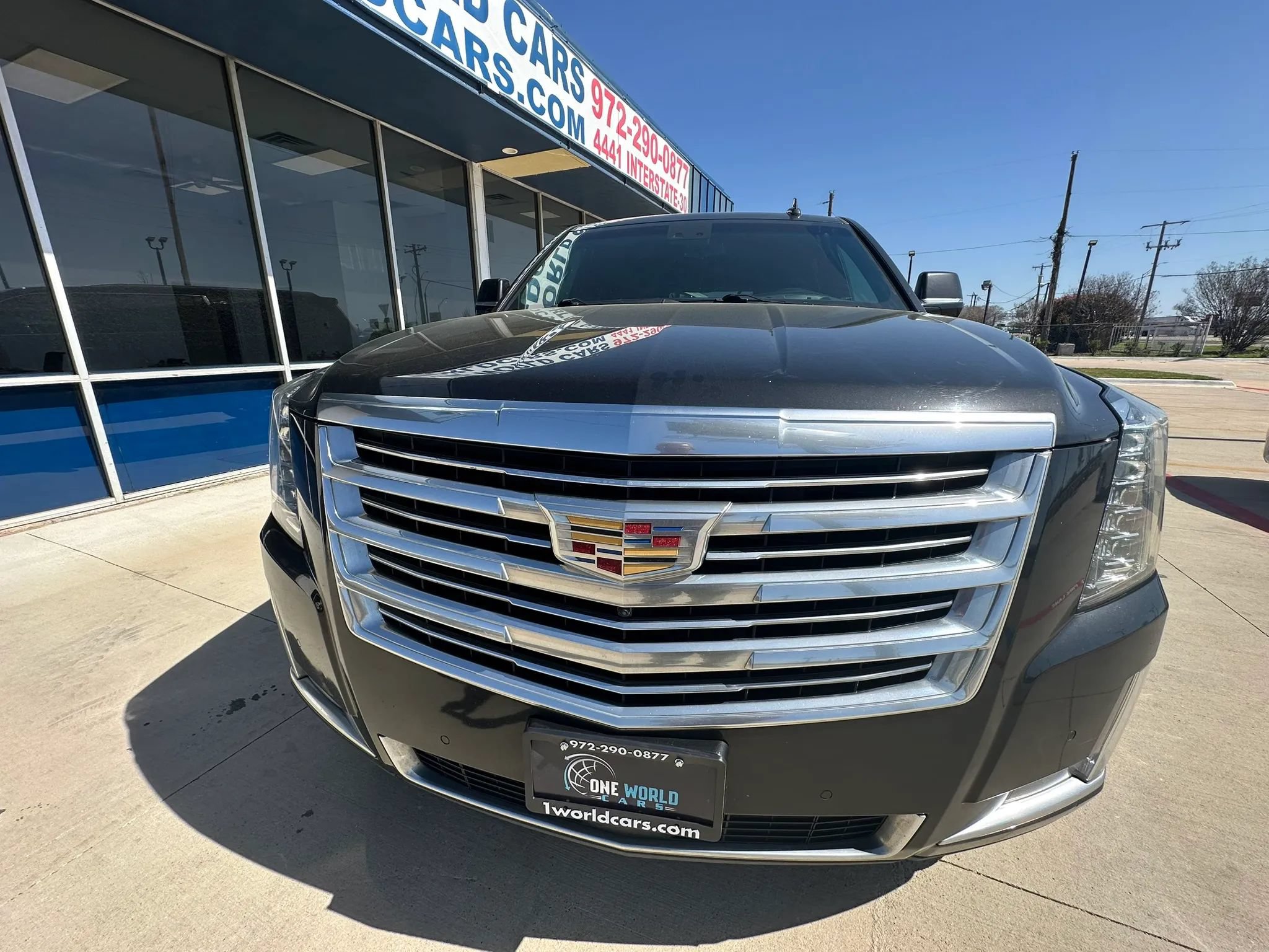 Used 2019 Cadillac Escalade ESV Platinum AWD/4WD image 8
