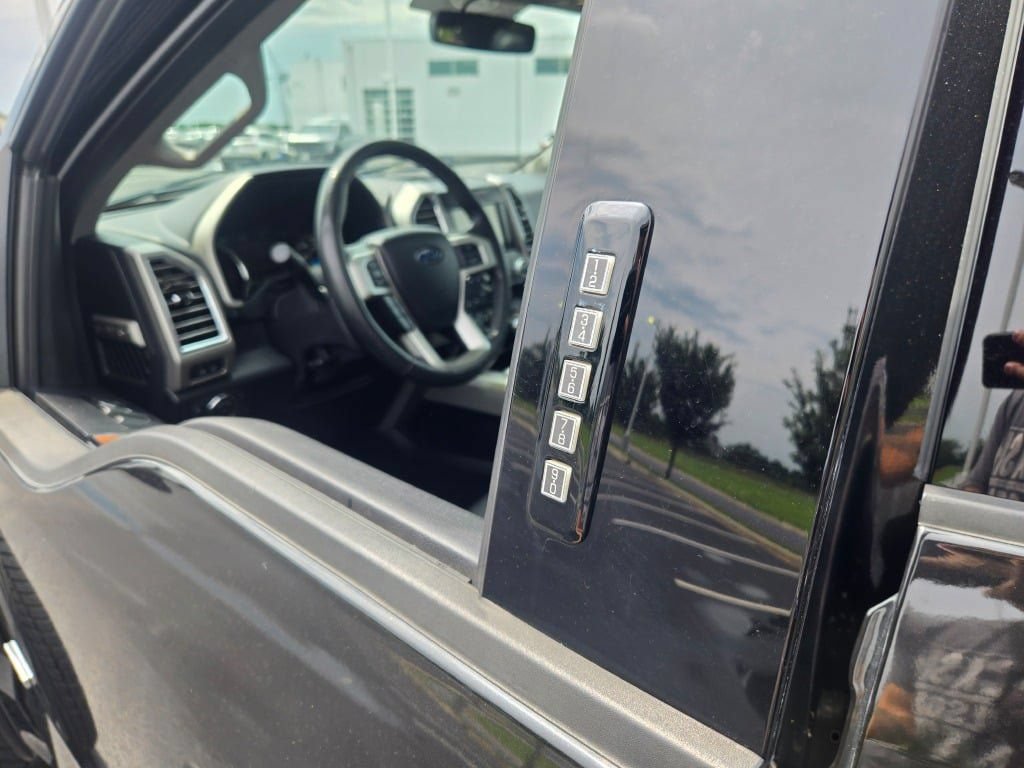 Used 2015 Ford F150 Lariat w/ Equipment Group 501A Mid AWD/4WD image 21